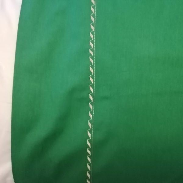 Set Husa pilota brodata 140 x 220 cm si 2 fete de perna, Casa Bucuriei, model Simple Lines, verde smarald, bumbac 100%