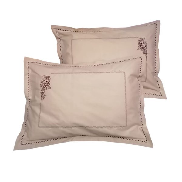 Set 2 Fete perna brodate 40 x 60 cm, Casa Bucuriei, model Clasic Design, bej/visiniu, bumbac 100%