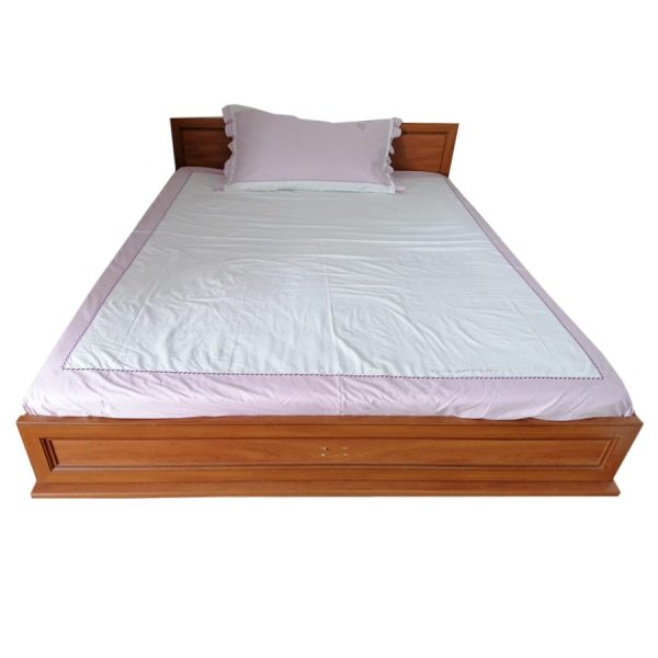 Cearsaf pat 280 cm x 300 cm, Casa Bucuriei, model Elegance, alb/lila, bumbac natural 100%