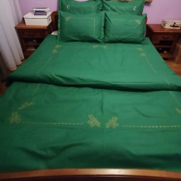 Set 2 Fete perna brodate 70 x 70 cm, Casa Bucuriei, model Joy, verde/auriu, bumbac 100%