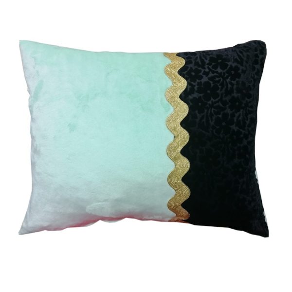 Perna decorativa, Casa Bucuriei, vernil/negru, catifea, 40 x 45 cm