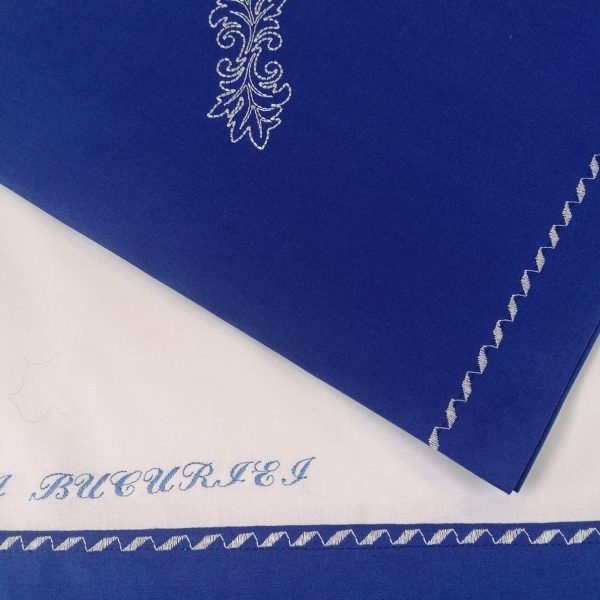 Set lenjerie pat 240 x 270 cm, Casa Bucuriei, model Elegance, 3 piese alb/albastru, bumbac natural 100%, broderie