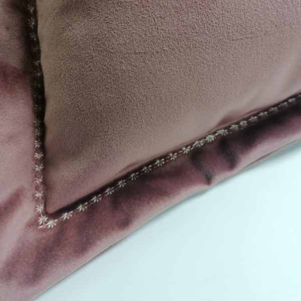 Set 2 Fete de perna decorativa, Casa Bucuriei, model Alessia, roz prafuit, catifea, 50 cm x 85 cm