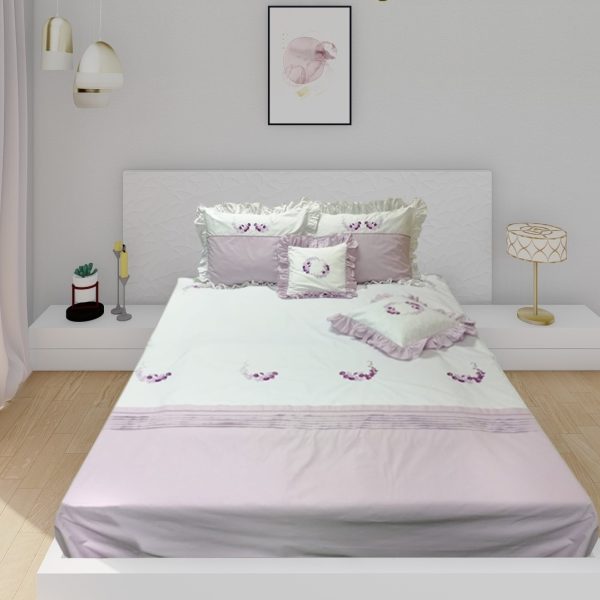 Set lenjerie pat 220 x 260 cm, Casa Bucuriei, model Lena, 6 piese alb/lila, bumbac ranforce 100%, broderie