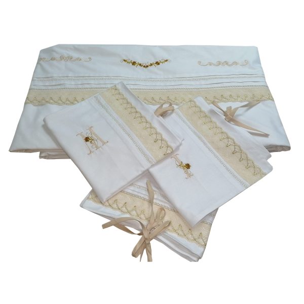 Set lenjerie pat brodata 160 x 250 cm, Casa Bucuriei, model Dulcis, 4 piese, alb/auriu, bumbac ranforce 100%, pilota 160 x 215 cm