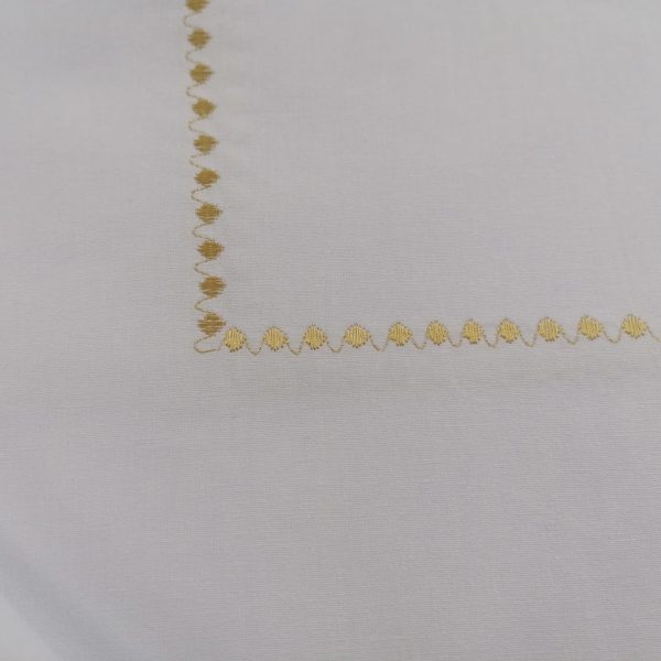 Cearsaf pat dublu extra, 280 x 300 cm, Casa Bucuriei, model Decor, alb/crem, bumbac 100%, chenar si bordura brodate