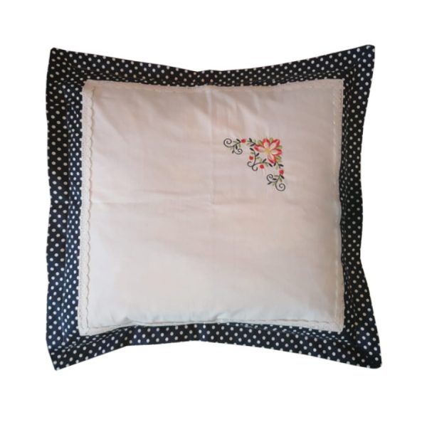 Fata perna 40 x 40 cm, Casa Bucuriei, model Rustic, alb/bleumarin, bumbac natural 100%, brodata