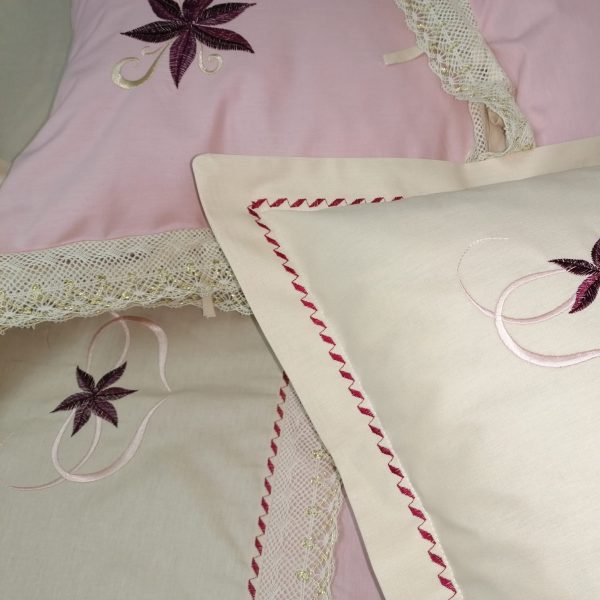 Set lenjerie pat brodata 260 x 280 cm, Casa Bucuriei, model Dulcis, 6 piese, roz mineral/crem, bumbac ranforce 100%, husa pilota 210 x 230 cm
