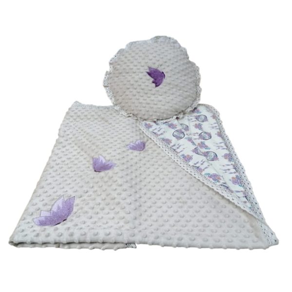 Paturica copii, Casa Bucuriei, fata dubla, broderie si dantela, bej/lila, plus minky si bumbac, 90/120 cm