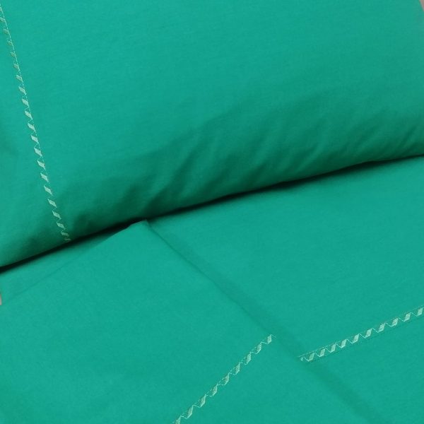 Set Husa pilota brodata 240 x 260 cm si 2 fete de perna, Casa Bucuriei, model Simple Lines, verde turcoaz, bumbac 100%